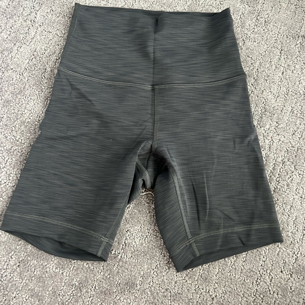 Lululemon short size 2